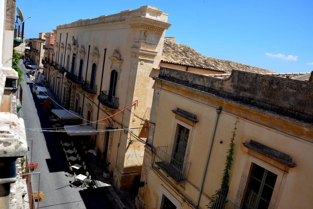 B&B Novecento Siciliano Noto Cameră foto